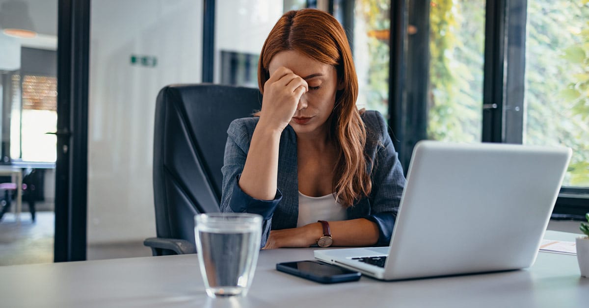 woman having trouble concentrating